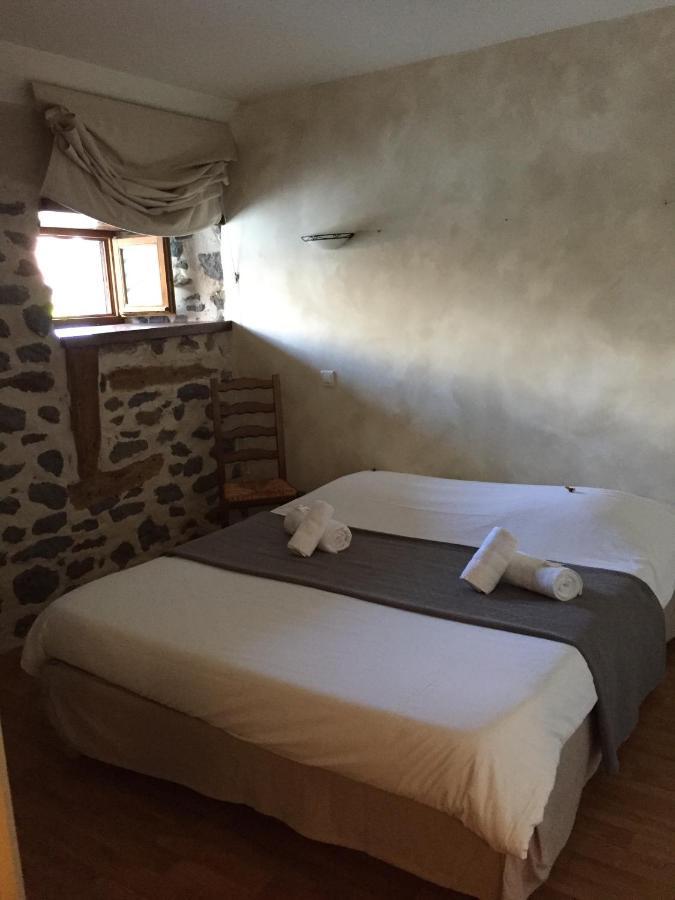 Auberge Les Fontilles Coltines ภายนอก รูปภาพ