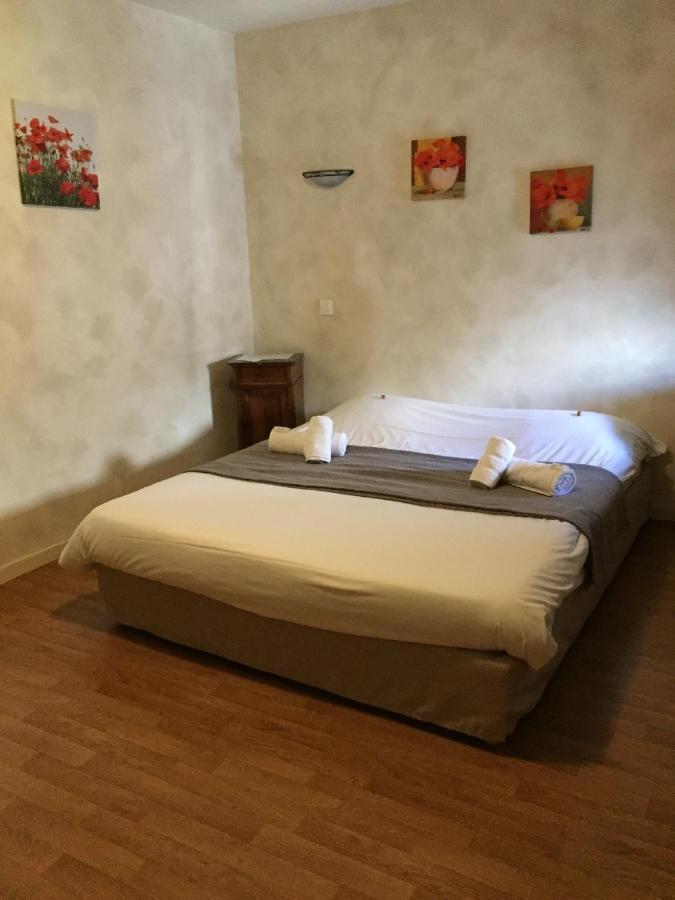 Auberge Les Fontilles Coltines ภายนอก รูปภาพ